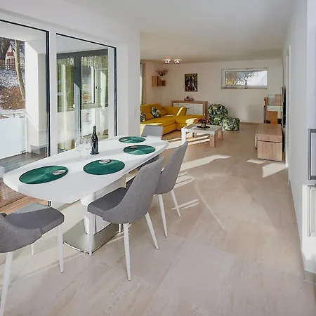 Haus Kap Arkona In - 02 Mit Kamin Und Terrasse Appartement *